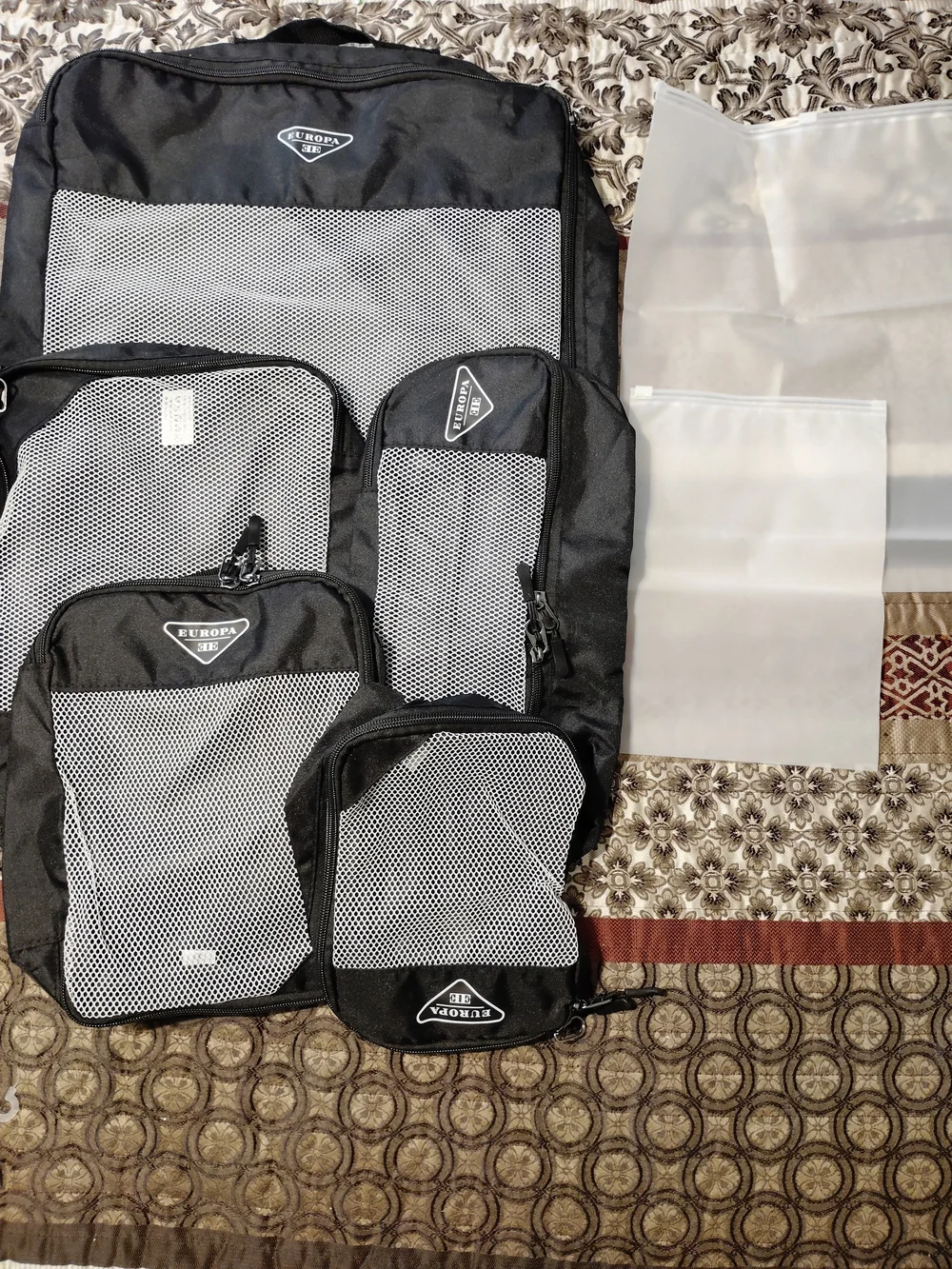 Europa Black & White Travel Packing Cube Set - 6 Piece Organizer